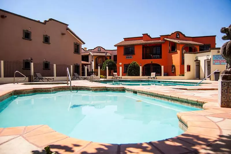 Fotos del hotel Suites El Paseo:  15