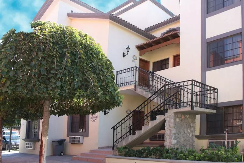 Fotos del hotel Suites El Paseo:  9