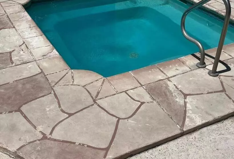 Fotos del hotel Suites El Paseo:  11