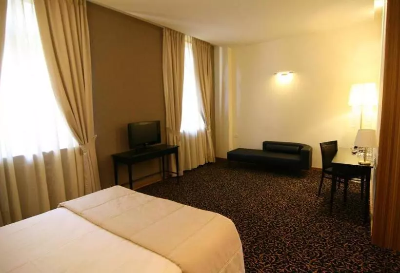 Fotos del hotel Crystal:  2