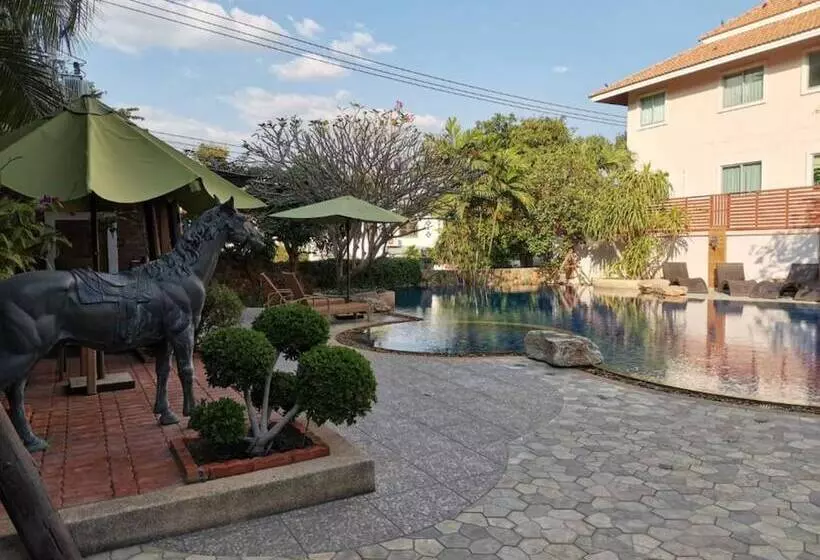 Fotos del hotel Harmony Inn:  25