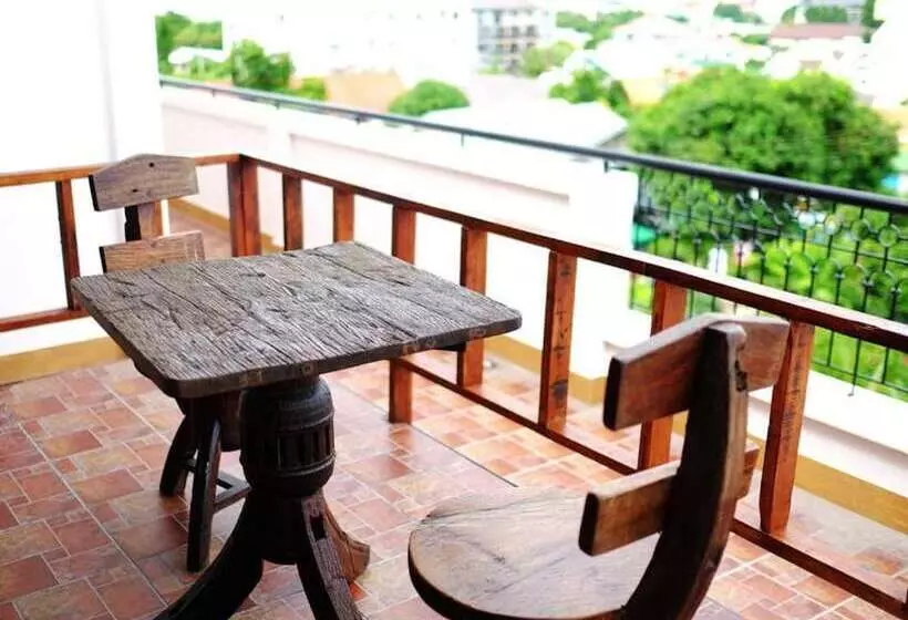 Fotos del hotel Harmony Inn:  8