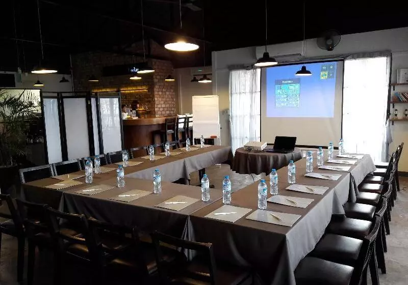 Fotos del hotel The Alcove Library:  11