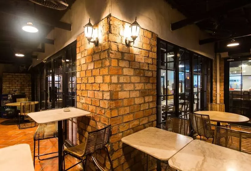 Fotos del hotel The Alcove Library:  4