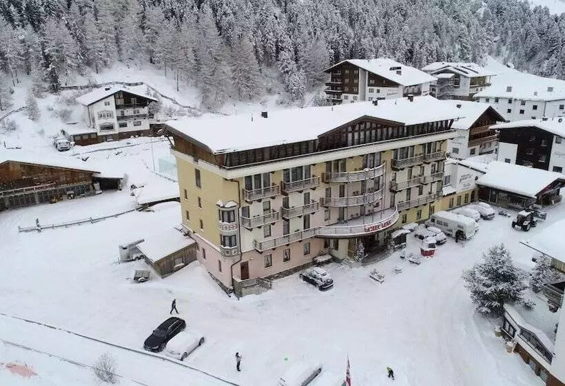 Fotos del hotel Familienhotel Vent:  8