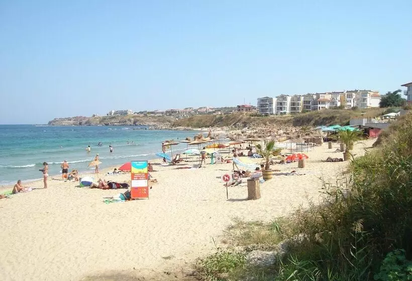 Fotos del hotel Family Hotel Muses:  13