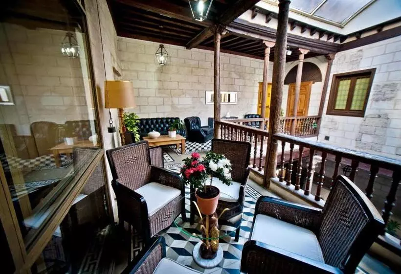 Fotos del hotel Condes De Castilla:  4