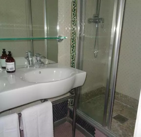 Fotos del hotel Hôtel Les Degrés De Notre Dame:  13