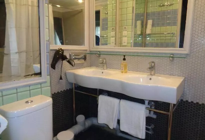 Fotos del hotel Hôtel Les Degrés De Notre Dame:  19