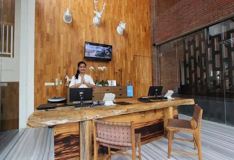 Fotos del hotel Ossotel Legian:  3