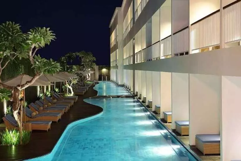 Fotos del hotel Ossotel Legian:  7