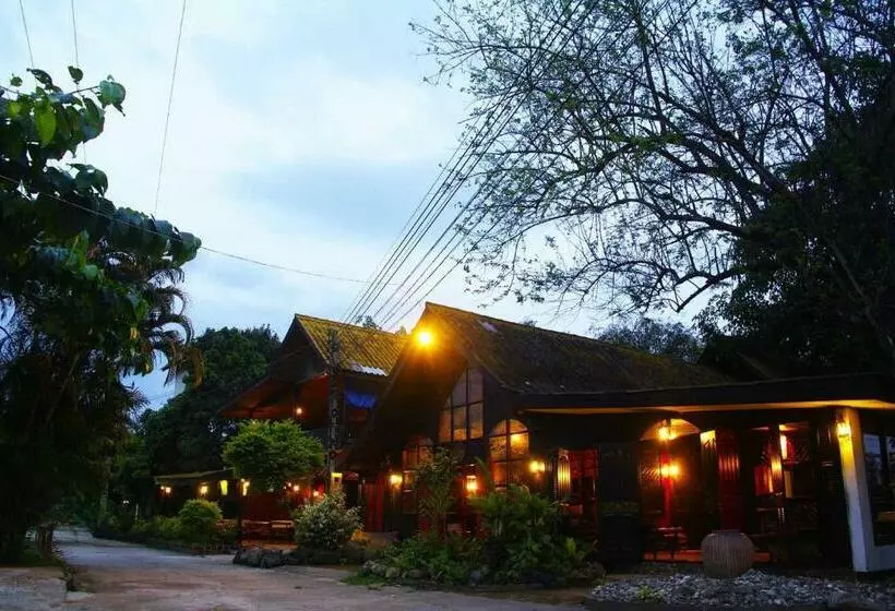 Fotos del hotel Areeya Phuree Resort:  10