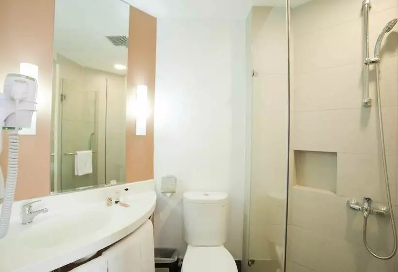 Fotos del hotel Ibis Saigon South:  6