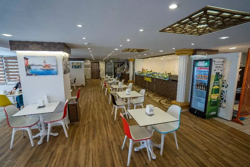 Fotos del hotel Mevre:  6