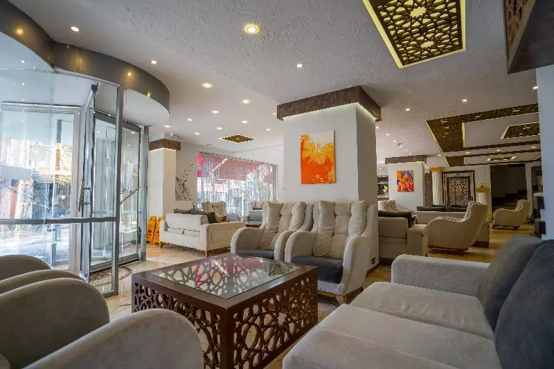 Fotos del hotel Mevre:  3