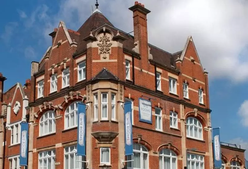 W12 Rooms