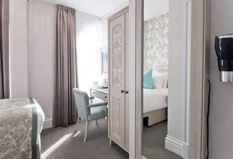 Fotos del hotel W12 Rooms:  14