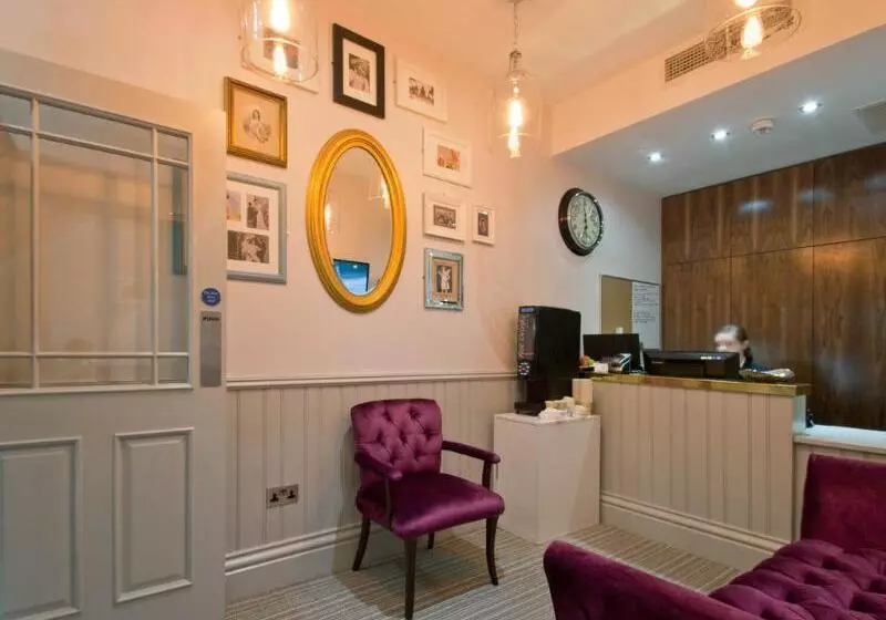 Fotos del hotel W12 Rooms:  8