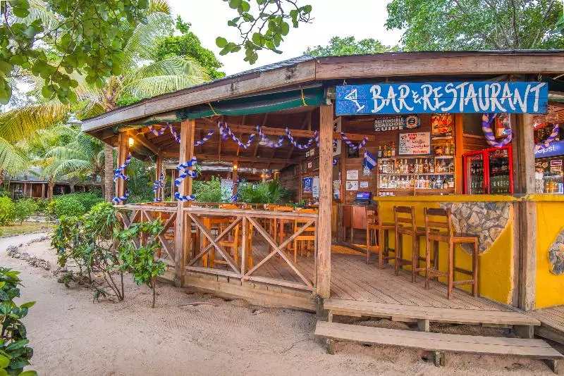 Fotos del hotel Las Rocas Resort And Dive Center:  3