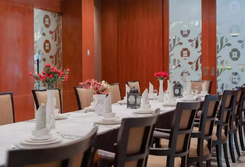 Fotos del hotel Santika Jemursari:  17