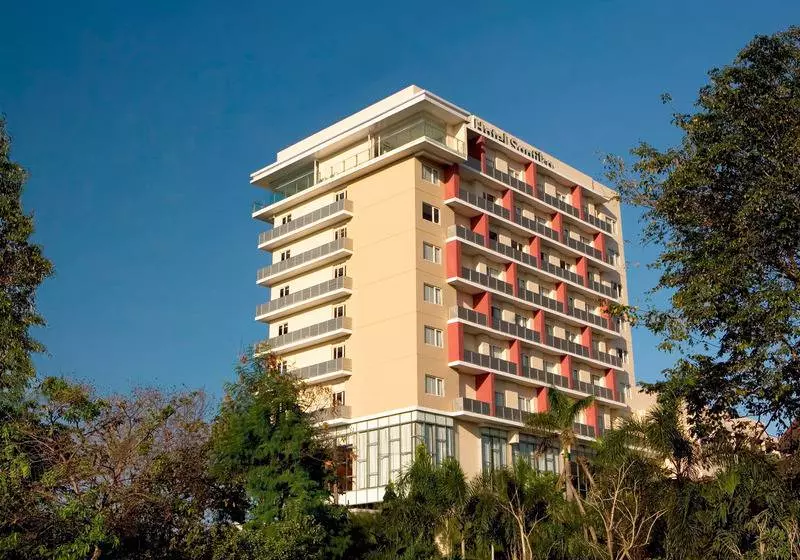 Fotos del hotel Santika Jemursari:  9