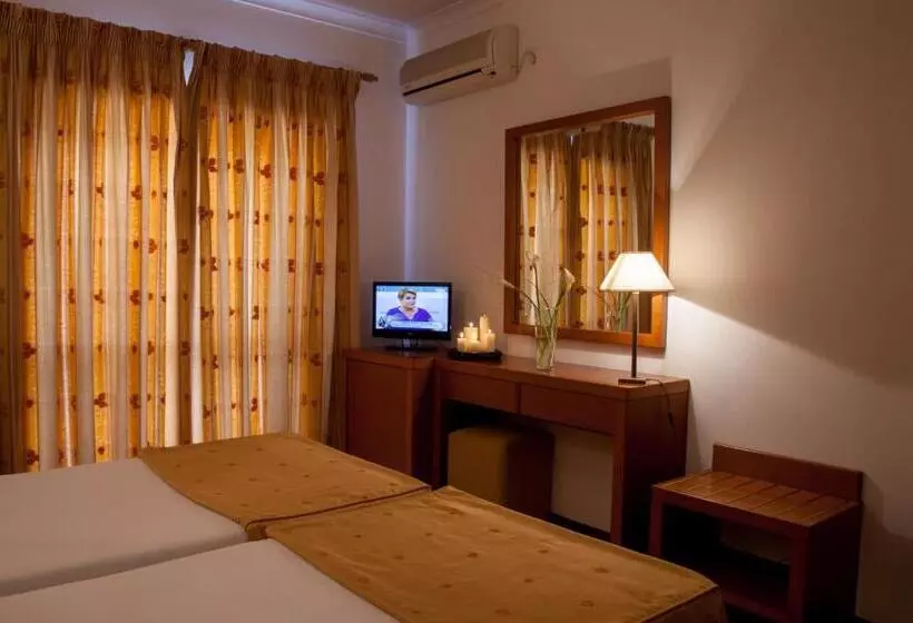 Fotos del hotel Santa Mafalda:  7