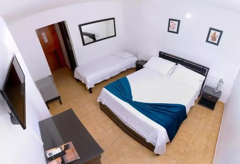 Fotos del hotel Máses Edmar:  2