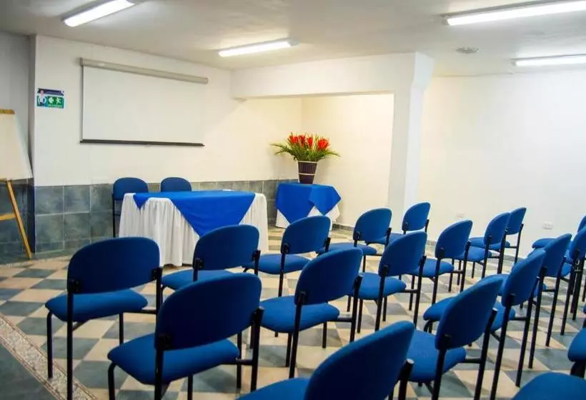 Fotos del hotel Máses Edmar:  14