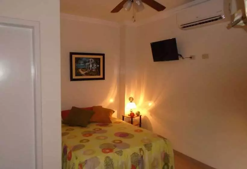 Fotos del hotel Jeshua Inn Guayaquil:  2