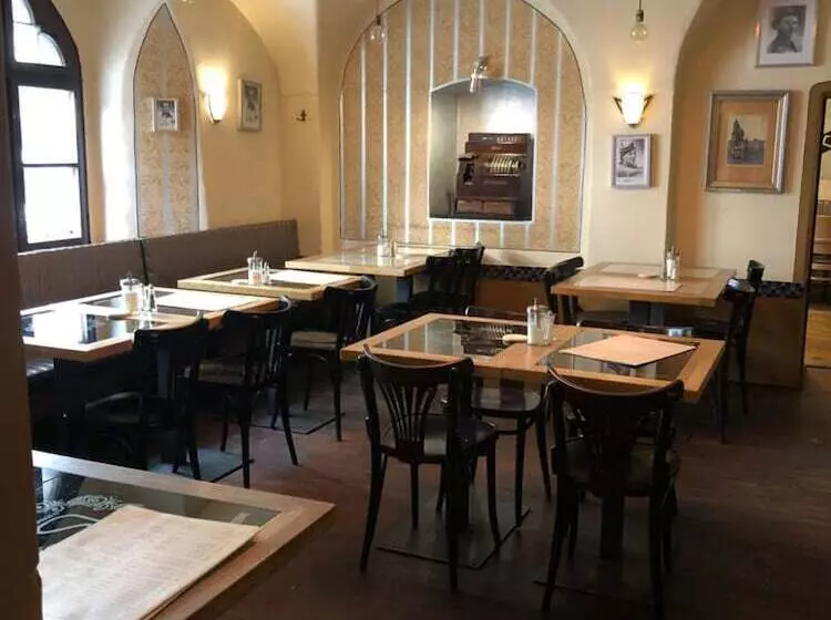 Fotos del hotel U Schnellu:  16