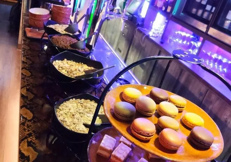 Fotos del hotel Sebastians:  6