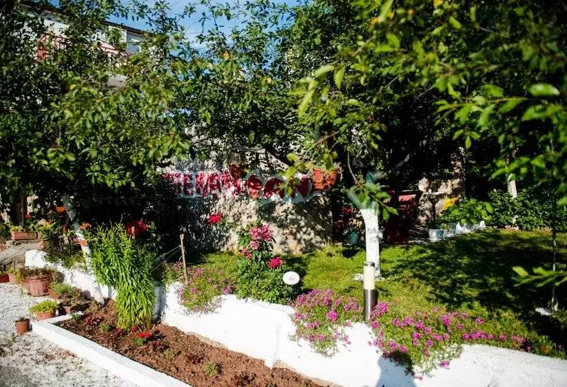 Fotos del hotel Family Guesthouse In Forest Ana & Stjepan Nikoli?:  24