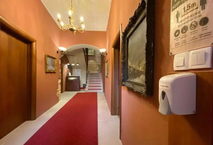 Fotos del hotel Shangri La Mansion:  8