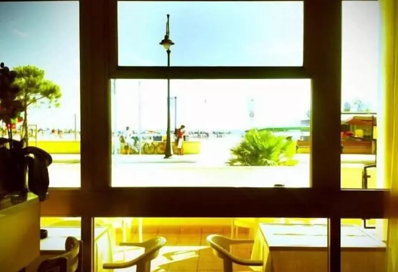 Fotos del hotel Ariston:  15