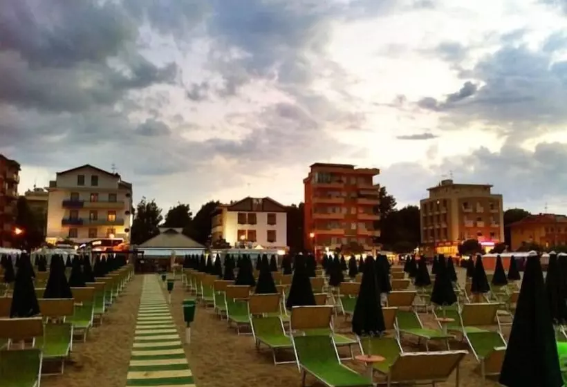 Fotos del hotel Ariston:  12