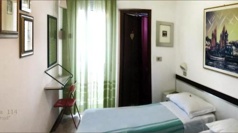 Fotos del hotel Ariston:  11