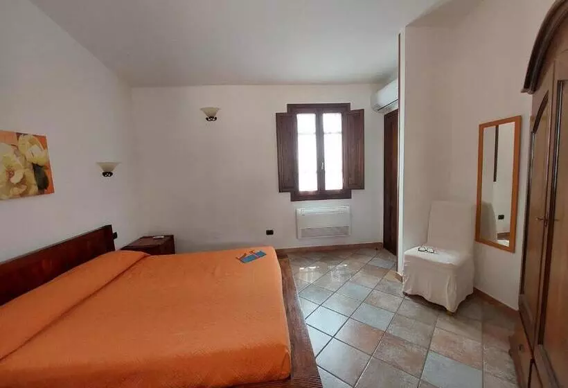La Corte Rosada