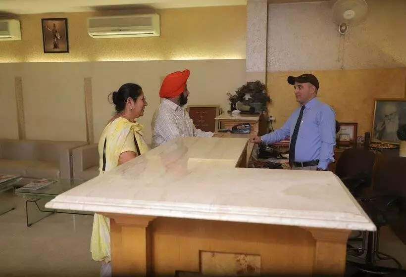 Fotos del hotel Singh Sahib:  6