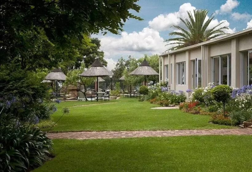 Fotos del hotel Cedarwoods Of Sandton:  4