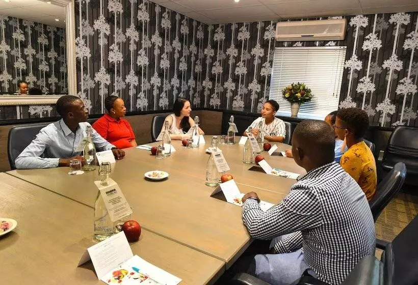 Fotos del hotel Cedarwoods Of Sandton:  7