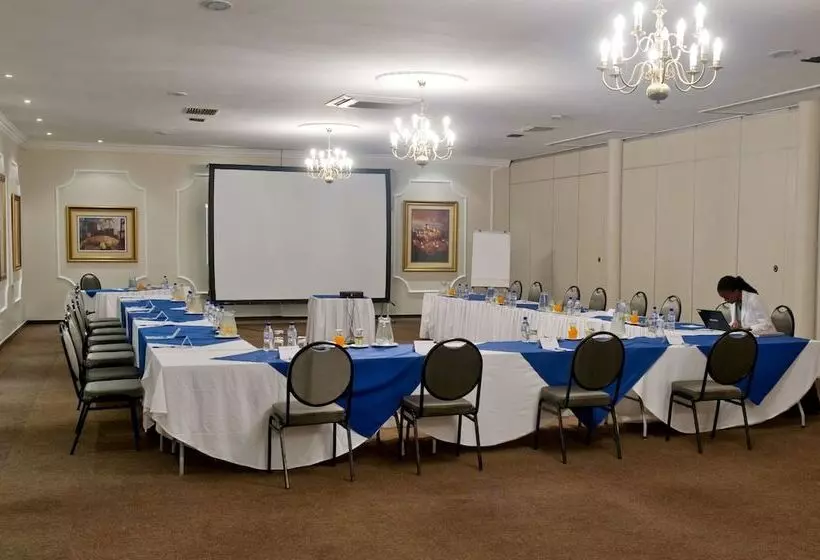 Fotos del hotel Cedarwoods Of Sandton:  14