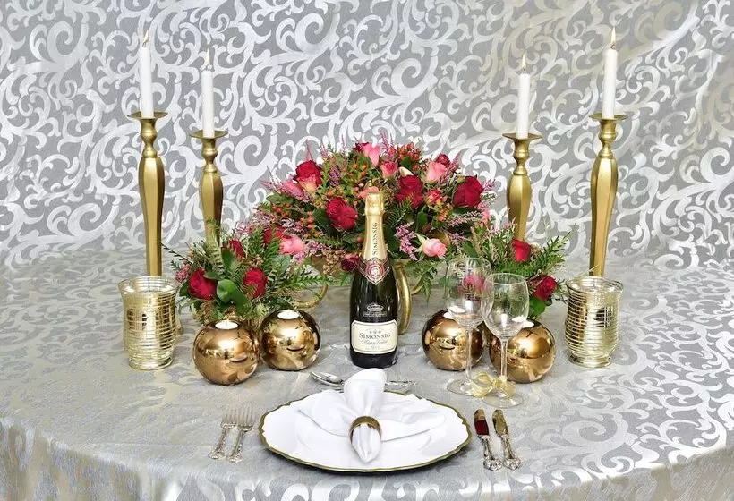 Fotos del hotel Cedarwoods Of Sandton:  11