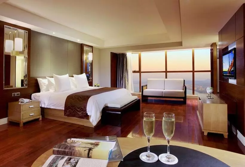 Fotos del hotel Sanya Phoenix Waterside Gloria Resort:  9