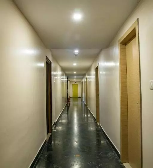 Fotos del hotel Fab Arunaachalaa Residency:  17