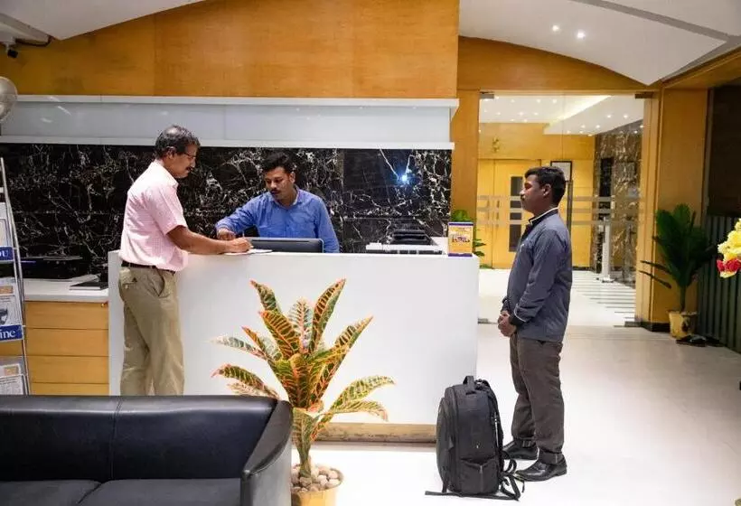 Fotos del hotel Fab Arunaachalaa Residency:  19