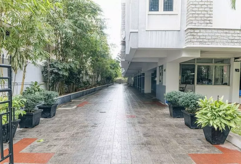 Fotos del hotel At Home Apartment:  5