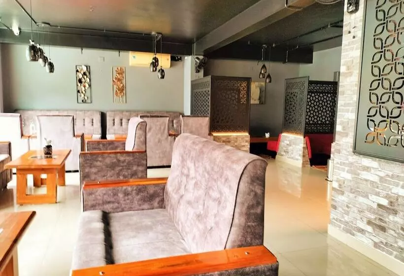 Fotos del hotel Capital O 37763 Bright Heritage:  11