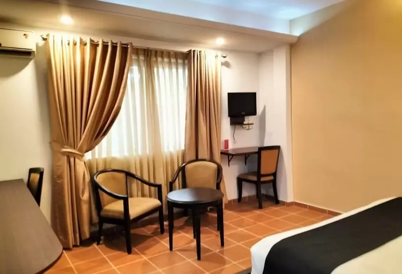 Fotos del hotel Capital O 37763 Bright Heritage:  17