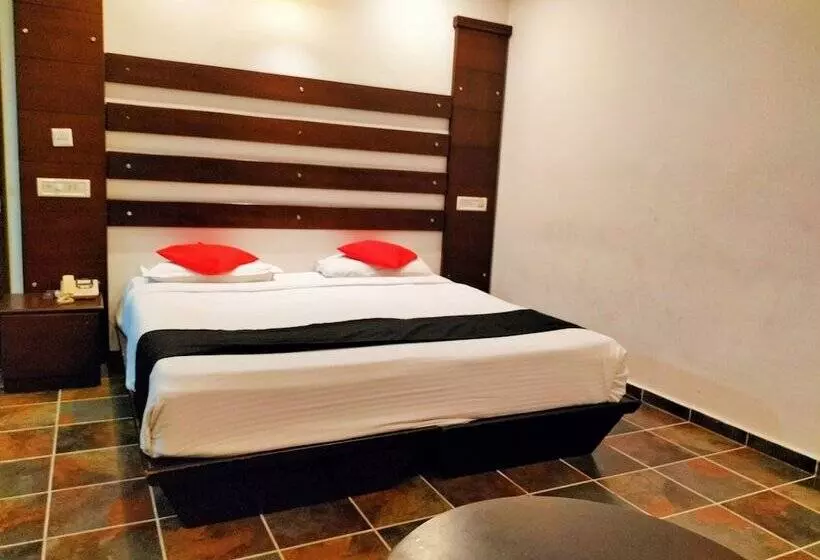 Fotos del hotel Capital O 37763 Bright Heritage:  15