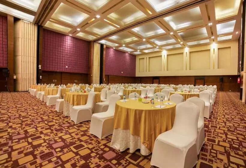 Fotos del hotel The Orchid  Hinjewadi Pune:  6